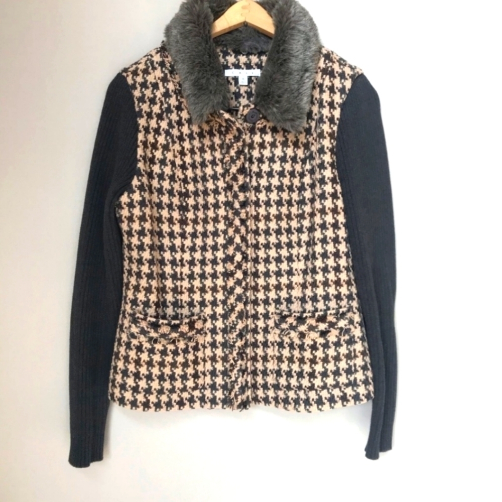 Cabi 978 Women's Mixer Cardigan Sweater 6 Houndstooth Tan Black Gray Fur Collar
